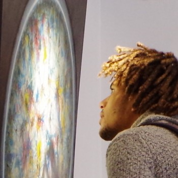 Quand l’objet... celui qui dénonce, celui qui dérange devient le reflet des contradictions de celui qui regarde, alors le regardeur devient regardé et l’objet une œuvre d’art qui absorbe et se nourrit de son émotion...!